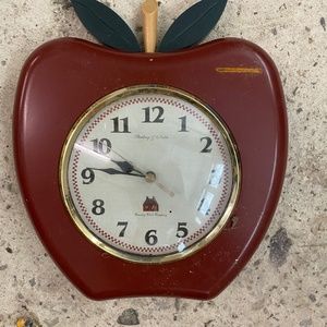Apple clock